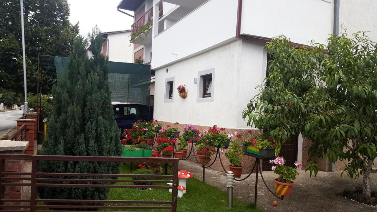 Apartment Elmari Prilep Bagian luar foto